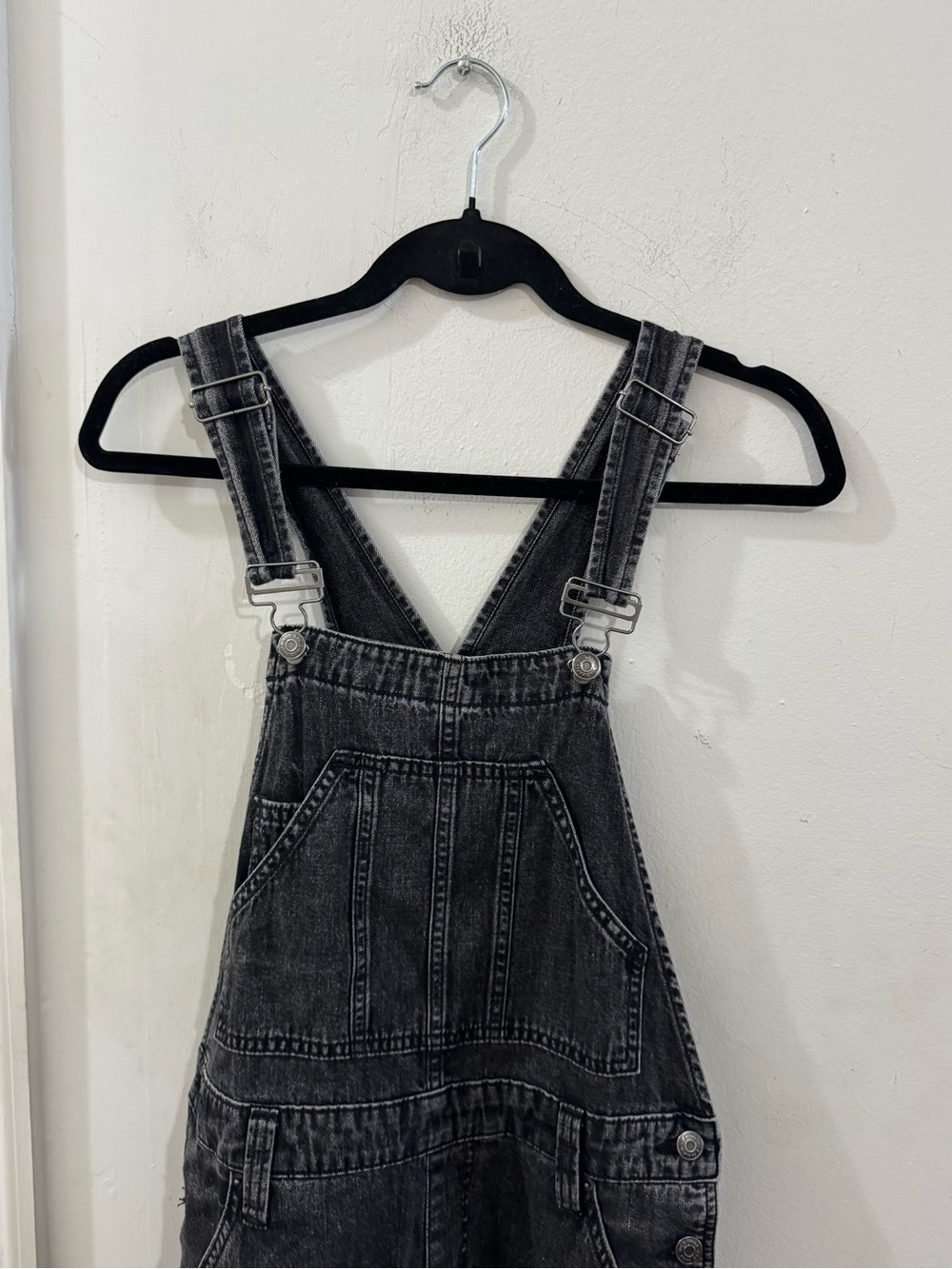 Wild Fable Washed Black Denim Overall Dress with Frayed Hem, size XS - Picture 4 of 8